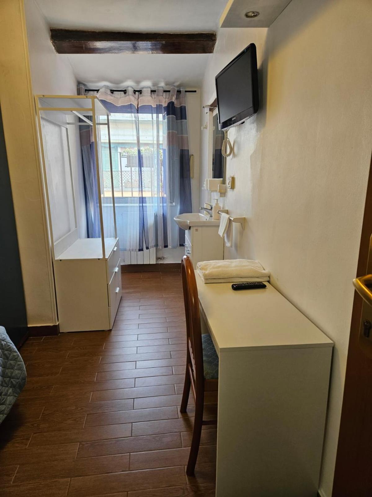 Hotel Julia Ρώμη Εξωτερικό φωτογραφία