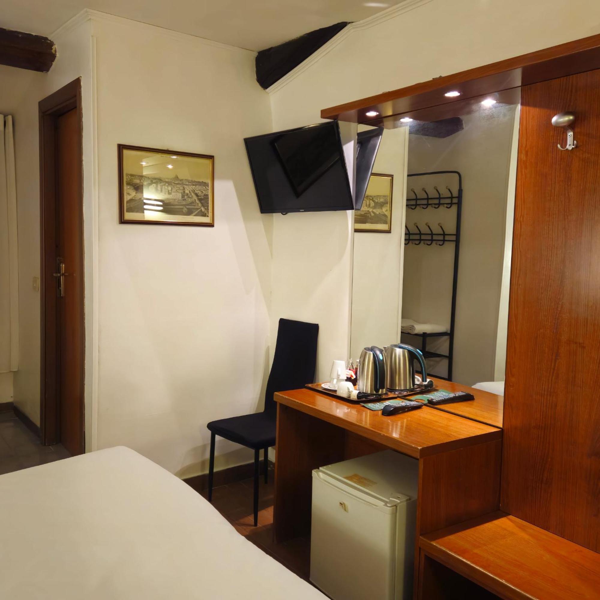Hotel Julia Ρώμη Εξωτερικό φωτογραφία